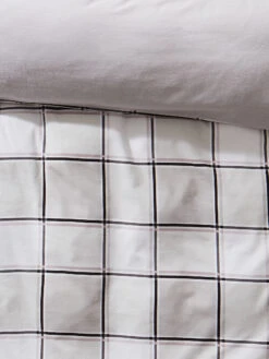 Flanell-Bettwäsche, Silber 5 Flanell-Bettwäsche, Silber -Häuser Lieferungen Verkauf Laholm Bettwaesche Grau Silber 135x200 lup