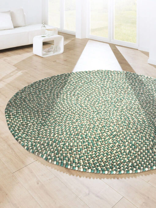 Filzkugel-Teppich, Green 1 Filzkugel-Teppich, Green -Häuser Lieferungen Verkauf Smedby FilzkugelTeppich Gruen Green 200rund mil