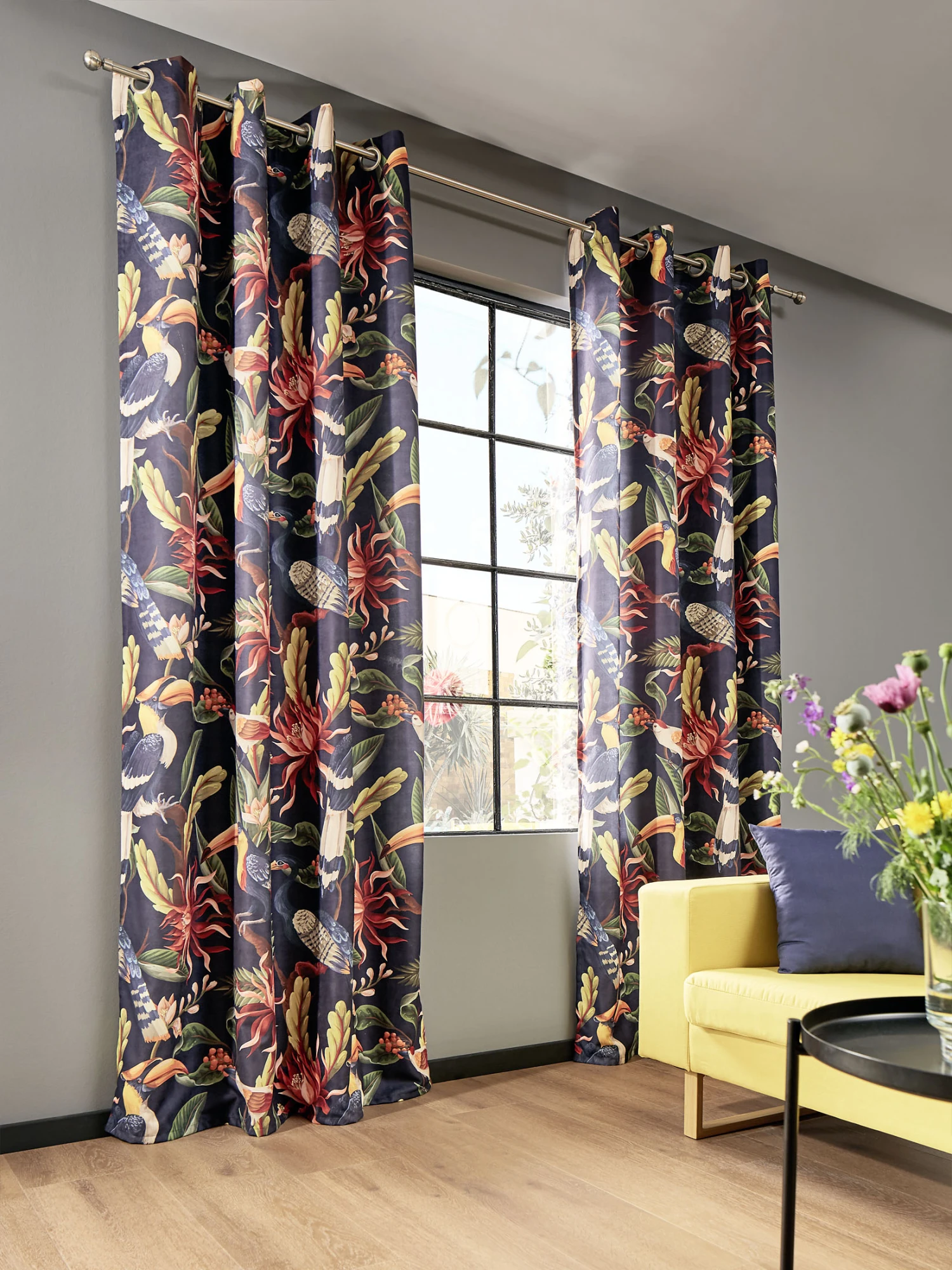 Ösenschal, Dunkelblau 1 Ösenschal, Dunkelblau